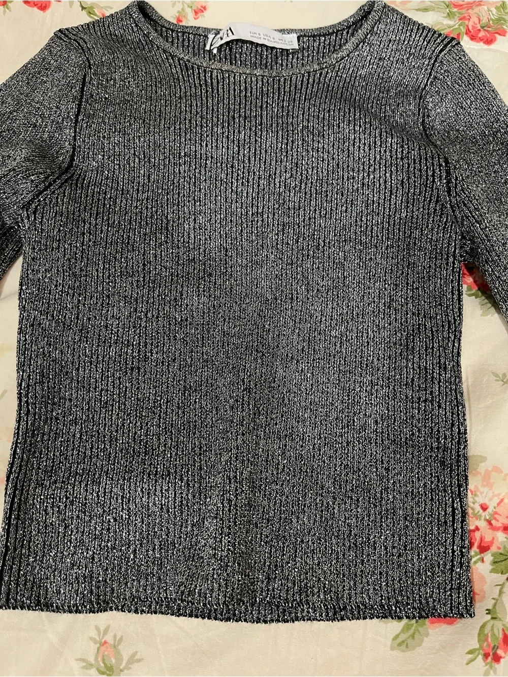 Zara Ribbed Metallic Long-Sleeve Crop Top - Gray size small